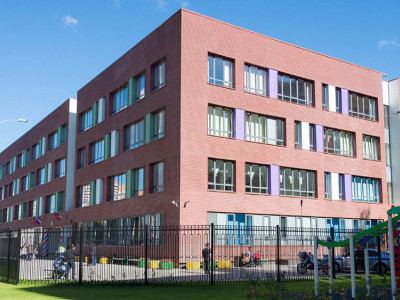 ШКОЛА №9, УЛ. НОВАТОРОВ 16