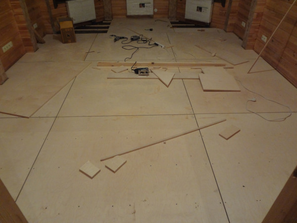 Фотогалерея решения Пол на лагах