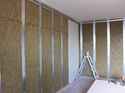 Фотографии с объекта БАЗОВАЯ ШУМОИЗОЛЯЦИЯ СТЕНЫ