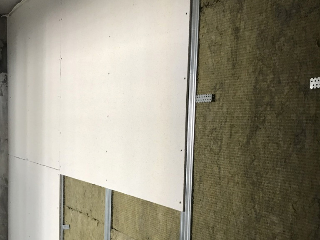 ТОНКАЯ ЗВУКОИЗОЛЯЦИЯ СТЕНЫ