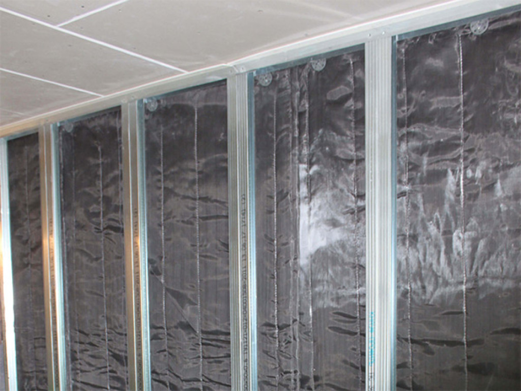 УСИЛЕННАЯ ЗВУКОИЗОЛЯЦИЯ СТЕНЫ